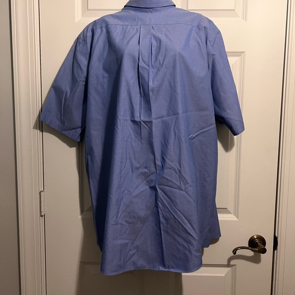 LL BEAN WRINKLE RESISTANT BLUE SHORT SLEEVE BUTTON DOWN SHIRT - Picture 4 of 7